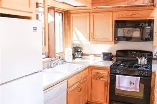 492 Dorset St, Cambria, CA 93428 - Photo 13