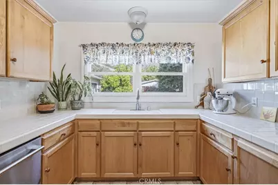 1879 San Luis Drive, San Luis Obispo, CA 93401 - Photo 15