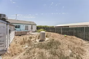 17209 E Floral, Reedley, CA 93654 - Photo 33