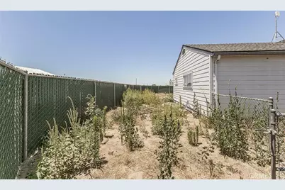 17209 E Floral, Reedley, CA 93654 - Photo 31