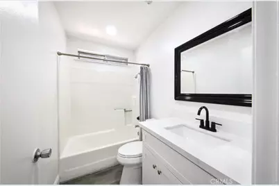 1500 S Brandy Court, Bakersfield, CA 93307 - Photo 25