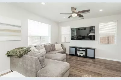 580 McCaffrey, Madera, CA 93636 - Photo 5