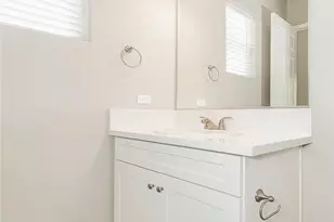 2365 N Arthur Ave, Fresno, CA 93705 - Photo 11