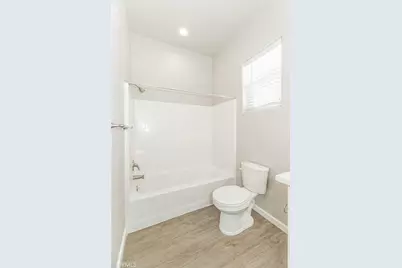 2365 N Arthur Avenue, Fresno, CA 93705 - Photo 17