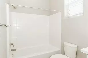 2365 N Arthur Ave, Fresno, CA 93705 - Photo 17