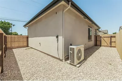 2365 N Arthur Avenue, Fresno, CA 93705 - Photo 63