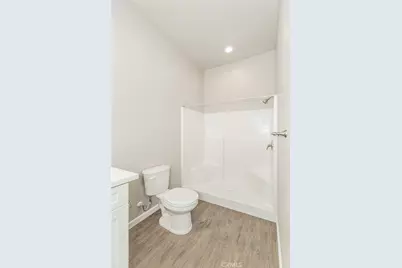 2365 N Arthur Avenue, Fresno, CA 93705 - Photo 31