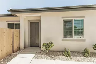 2365 N Arthur Ave, Fresno, CA 93705 - Photo 23