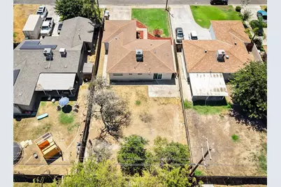 708 Delfino, Bakersfield, CA 93304 - Photo 25