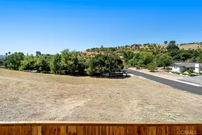 1006 Merry Hill Road, Paso Robles, CA 93446 - Photo 13