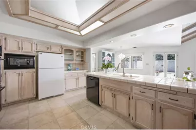 8704 Bridlewood Lane, Bakersfield, CA 93311 - Photo 25