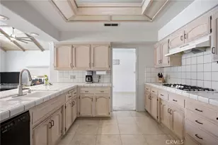 8704 Bridlewood Ln, Bakersfield, CA 93311 - Photo 27