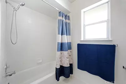 8704 Bridlewood Lane, Bakersfield, CA 93311 - Photo 41