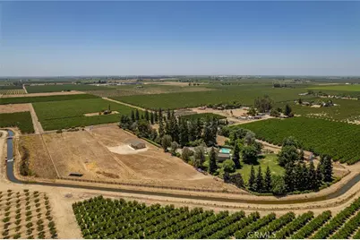 5648 E Dinuba, Fowler, CA 93625 - Photo 71