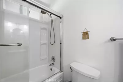 2558 Seahorse Avenue, Ventura, CA 93001 - Photo 33