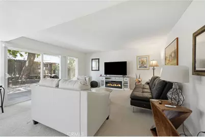 2558 Seahorse Avenue, Ventura, CA 93001 - Photo 13