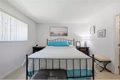 2558 Seahorse Avenue, Ventura, CA 93001 - Photo 13