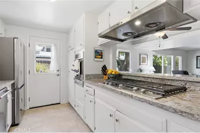 2558 Seahorse Avenue, Ventura, CA 93001 - Photo 7