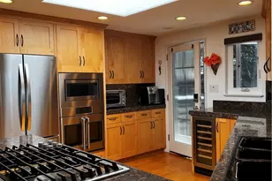 212 Weymouth St, Cambria, CA 93428 - Photo 11