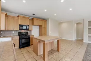 3042 W Delta, Visalia, CA 93291 - Photo 17