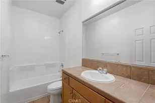 3042 W Delta, Visalia, CA 93291 - Photo 7