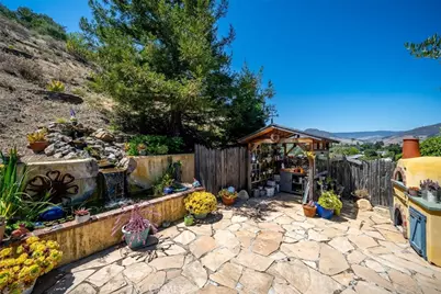 2072 Royal Way, San Luis Obispo, CA 93405 - Photo 25