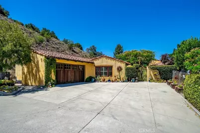 2072 Royal Way, San Luis Obispo, CA 93405 - Photo 5