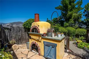 2072 Royal Way, San Luis Obispo, CA 93405 - Photo 27