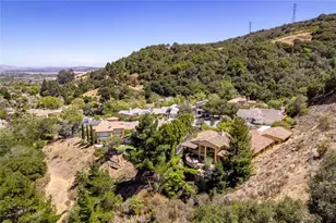 2072 Royal Way, San Luis Obispo, CA 93405 - Photo 3
