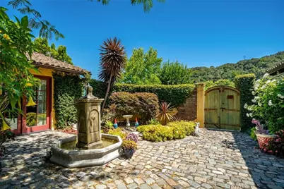 2072 Royal Way, San Luis Obispo, CA 93405 - Photo 49