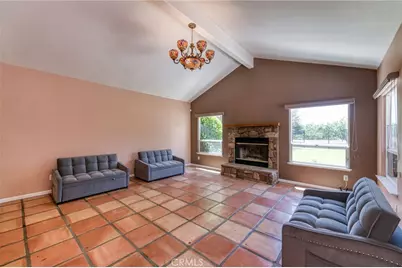 13715 E Nebraska, Kingsburg, CA 93631 - Photo 37