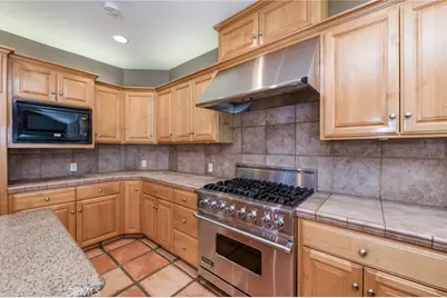13715 E Nebraska, Kingsburg, CA 93631 - Photo 35