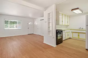 137 E Foothill Blvd, San Luis Obispo, CA 93405 - Photo 7