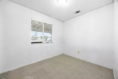 709 Crane Street, Bakersfield, CA 93306 - Photo 17