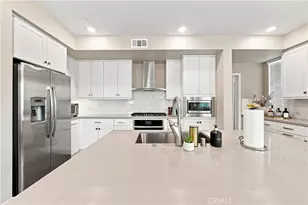 227 Bowery, Irvine, CA 92612 - Photo 11