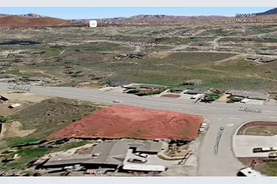 21101 Oakmount Court, Tehachapi, CA 93561 - Photo 3