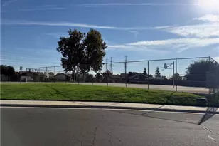 3200 Cattleman, Bakersfield, CA 93312 - Photo 3