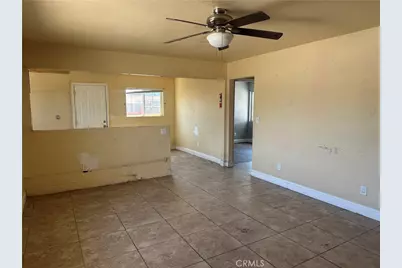 912 Meadows, Bakersfield, CA 93306 - Photo 3