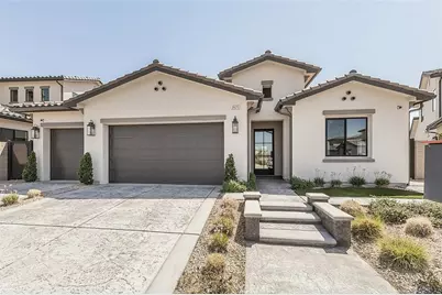 2825 E Beech Tree, Clovis, CA 93619 - Photo 1