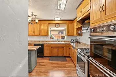 210 S E, Lompoc, CA 93436 - Photo 21