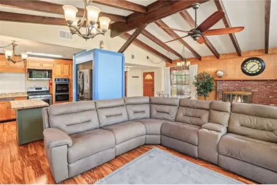 210 S E, Lompoc, CA 93436 - Photo 17