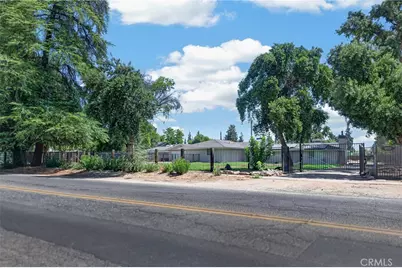 4832 N Fruit Avenue, Fresno, CA 93705 - Photo 1