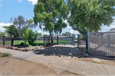 4832 N Fruit Avenue, Fresno, CA 93705 - Photo 61