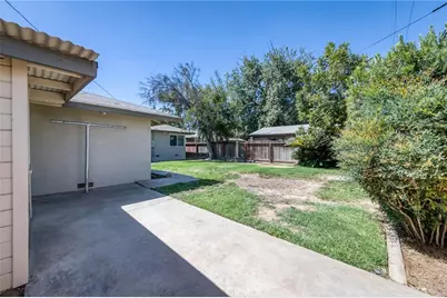 1506 W University Avenue, Fresno, CA 93705 - Photo 27