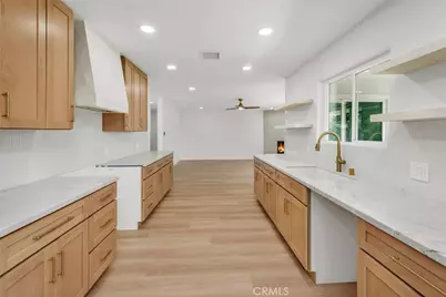 320 Hume, Bakersfield, CA 93309 - Photo 13