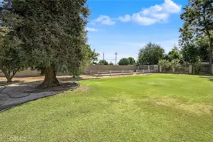 320 Hume, Bakersfield, CA 93309 - Photo 31
