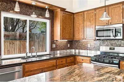 10604 Victoria Falls Avenue, Bakersfield, CA 93312 - Photo 15