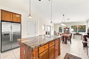 10604 Victoria Falls Ave, Bakersfield, CA 93312 - Photo 13