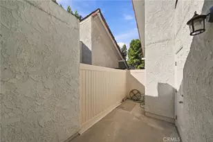 27108 Rio Pecos, Valencia, CA 91354 - Photo 17