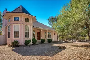 10045 Old Morro, Atascadero, CA 93422 - Photo 3